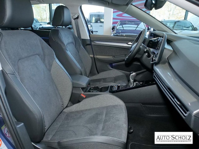 Volkswagen Golf Style