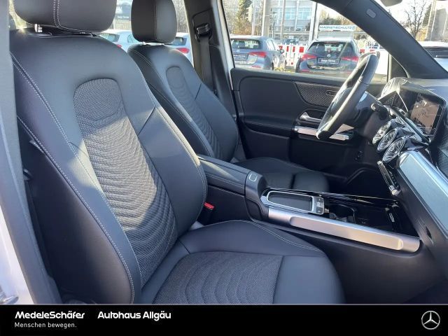 Mercedes-Benz EQB 300 4MATIC Progressive