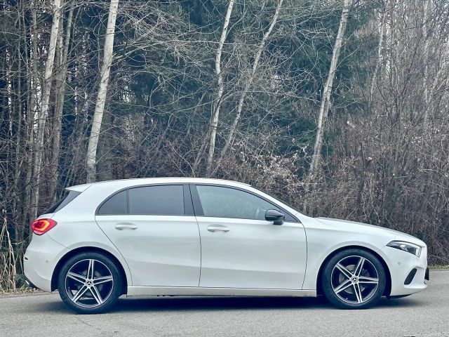 Mercedes-Benz A 180 A 180 d Hatchback