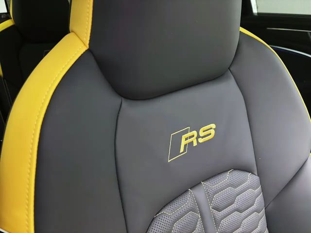 Audi RS6 Avant Performance Quattro