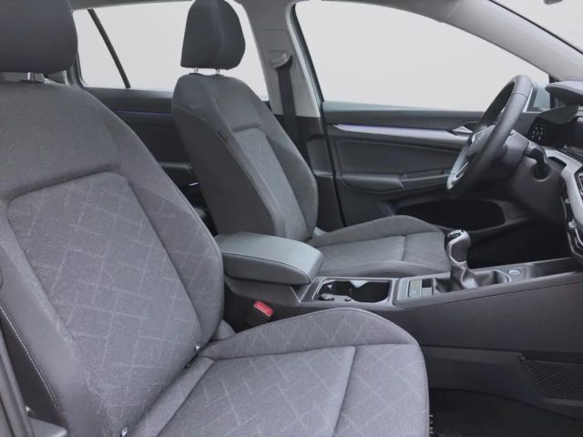 Volkswagen Golf 1.0 TSI IQ.Drive Life Variant