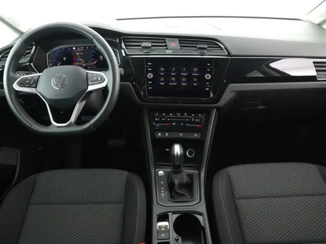 Volkswagen Touran 1.5 TSI DSG R-Line