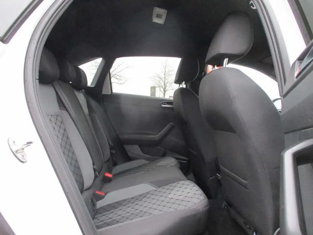 Volkswagen Taigo 1.0 TSI R-Line