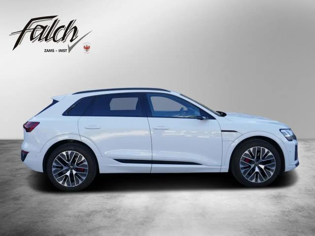 Audi Q8 e-tron 55 Quattro S-Line