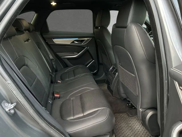 Jaguar F-Pace AWD D300 R-Dynamic