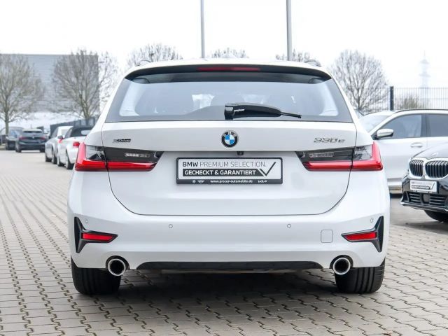 BMW 330 330e xDrive