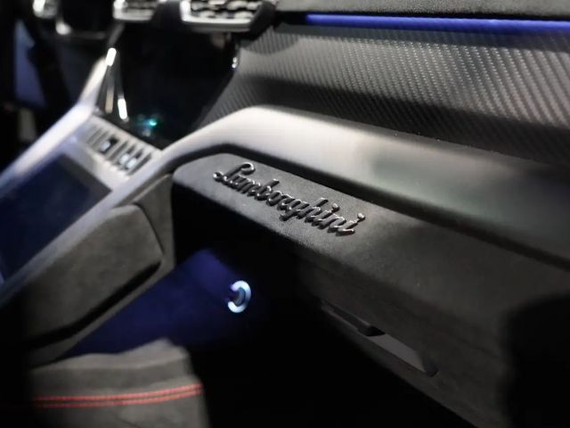 Lamborghini Urus Performante