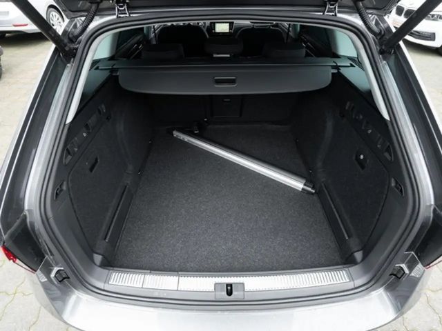 Skoda Superb 2.0 TDI Combi Style Style