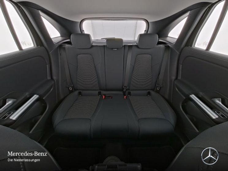 Mercedes-Benz GLA 180 Progressive