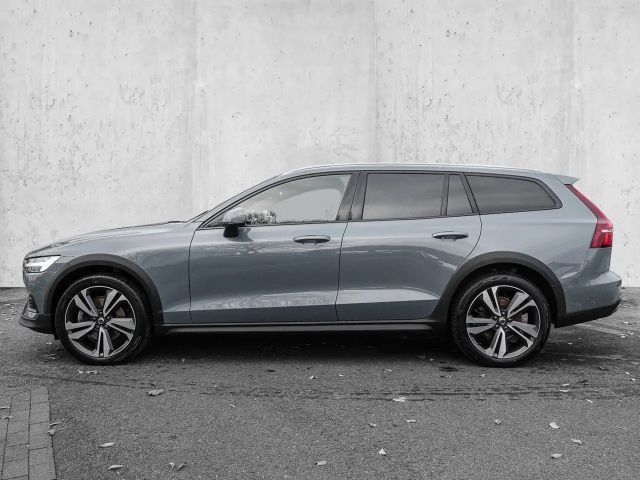 Volvo V60 AWD Plus