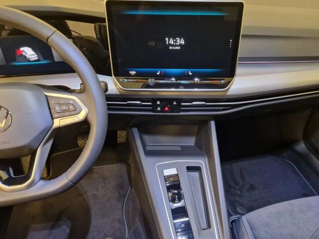 Volkswagen Golf Business DSG Variant