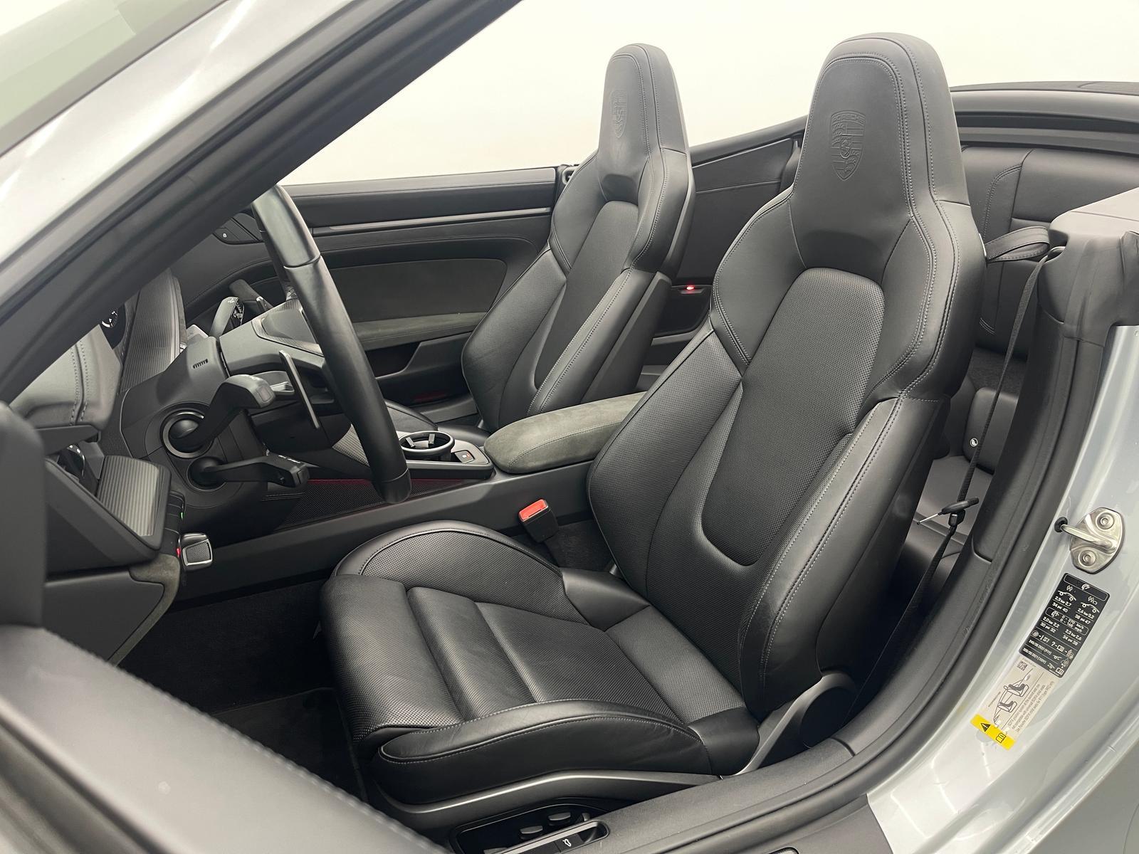 Porsche 911 992 Cabriolet GTS