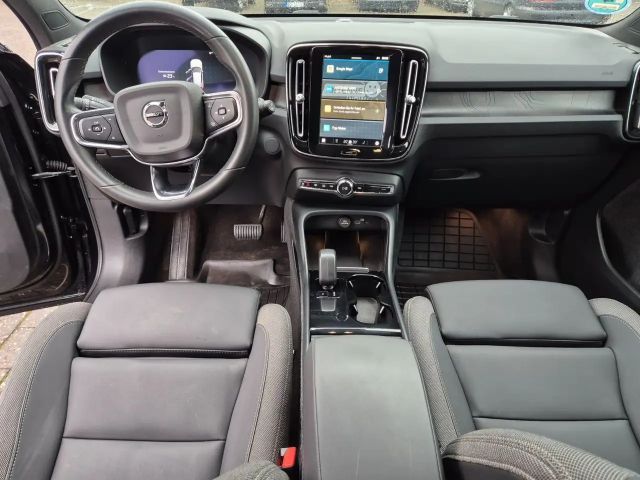 Volvo XC40 AWD Plus Recharge Twin Engine