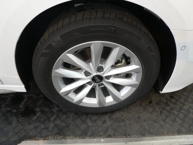 Audi A3 30 TFSI Sedan