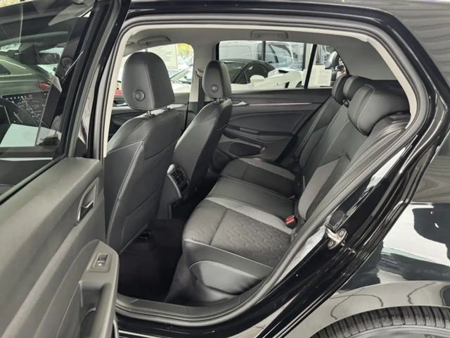 Volkswagen Golf 1.5 eTSI Golf VIII