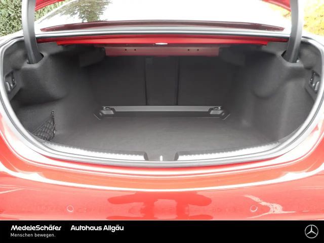 Mercedes-Benz C 180 AVANTGARDE Sedan