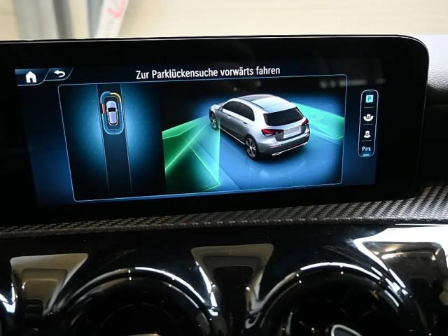 Mercedes-Benz A 180 A 180 d