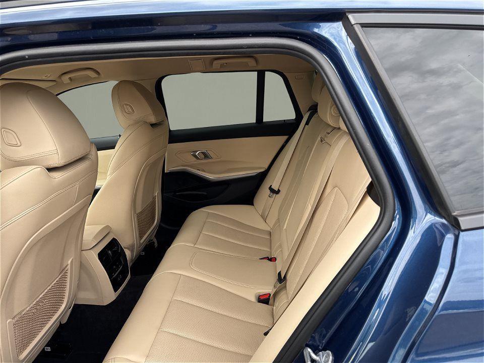 BMW 320 320i Touring