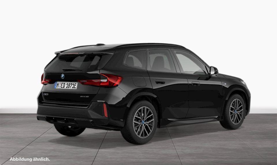 BMW iX1 xDrive30