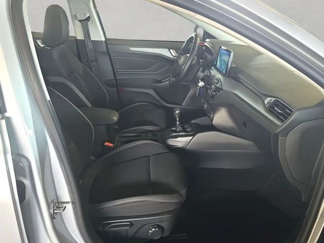 Ford Focus Cool & Connect EcoBoost Wagon