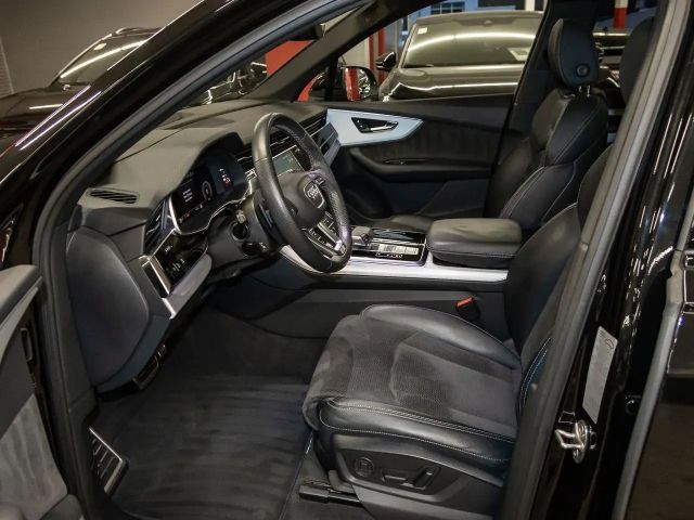 Audi Q7 50 TDI Quattro S-Line