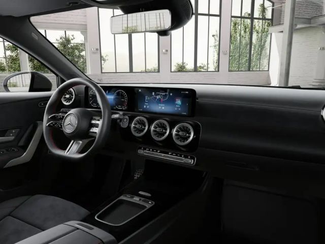 Mercedes-Benz A 250 A 250 e AMG Line