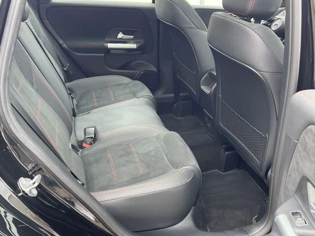 Mercedes-Benz B 200 7GAUT,AMGLine,PRDACH,Navi,Kamera,Parksassist,Alu