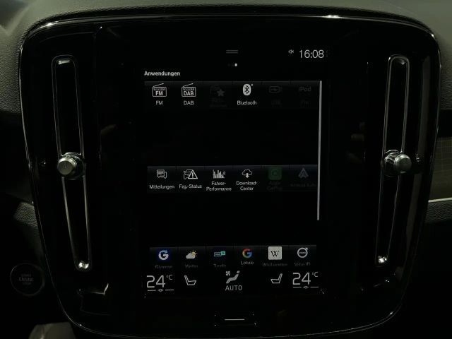 Volvo XC40 Core Recharge T4