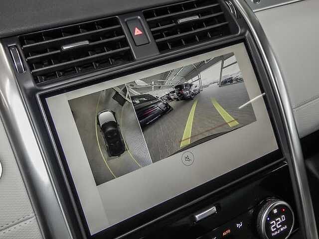 Land Rover Discovery D300 Dynamic SE