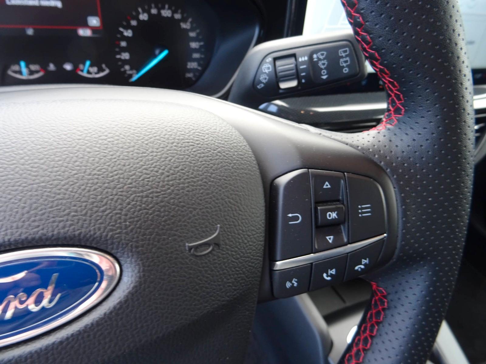 Ford Focus ST Line Wagon