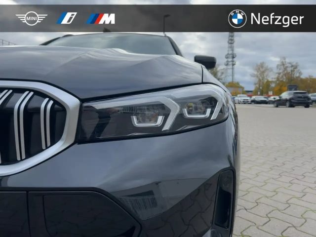 BMW 330 330d M-Sport Touring xDrive
