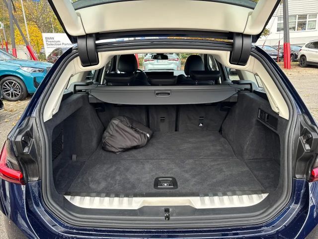 BMW 330 330e Touring xDrive