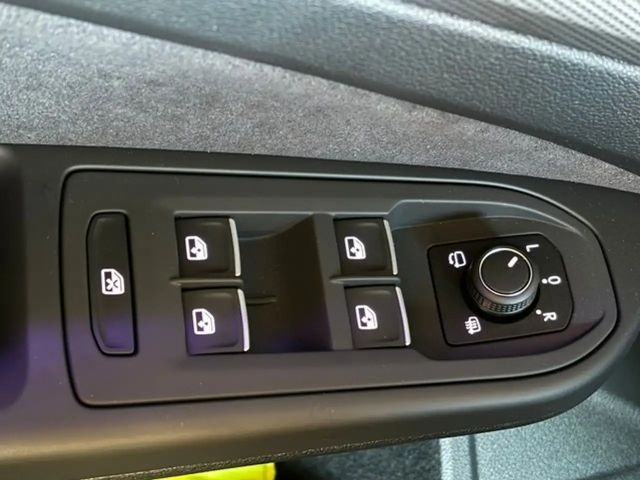 Volkswagen Golf Golf VIII Style e-Golf