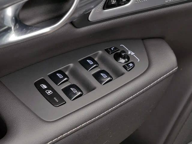 Volvo S90 AWD Dark T8 Ultimate