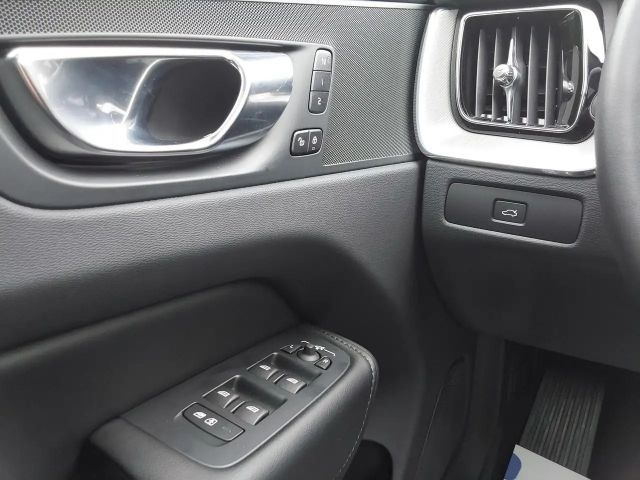 Volvo XC60 Dark Plus