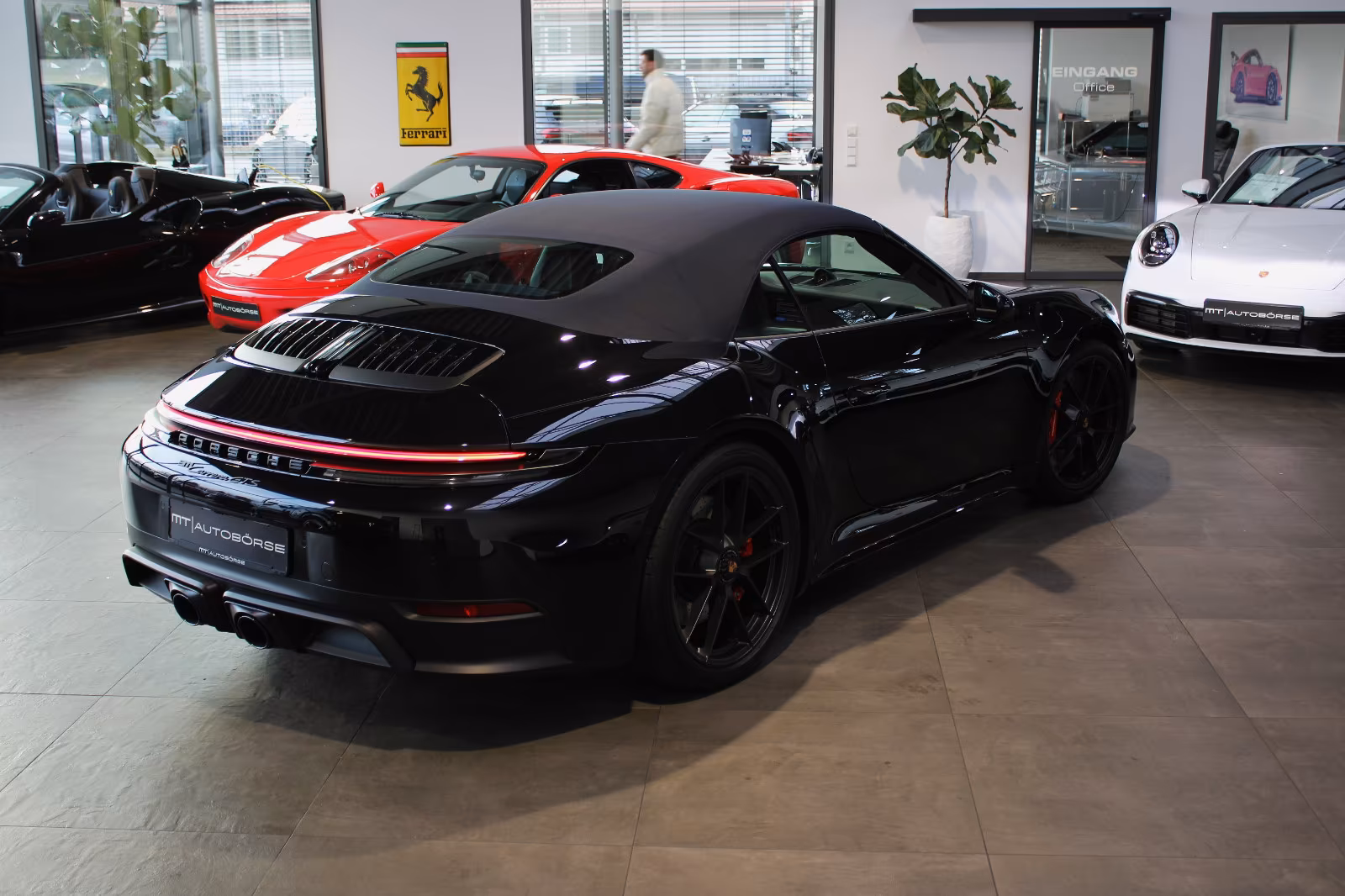 Porsche 911 992 Cabriolet Carrera GTS