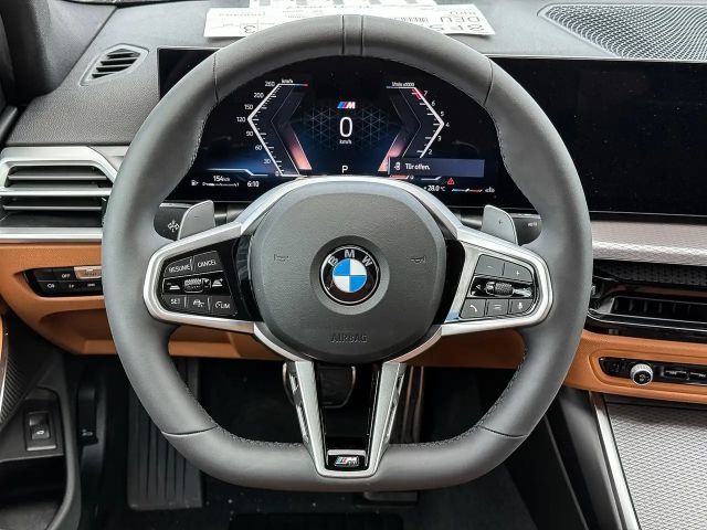 BMW 320 320i M-Sport Sedan