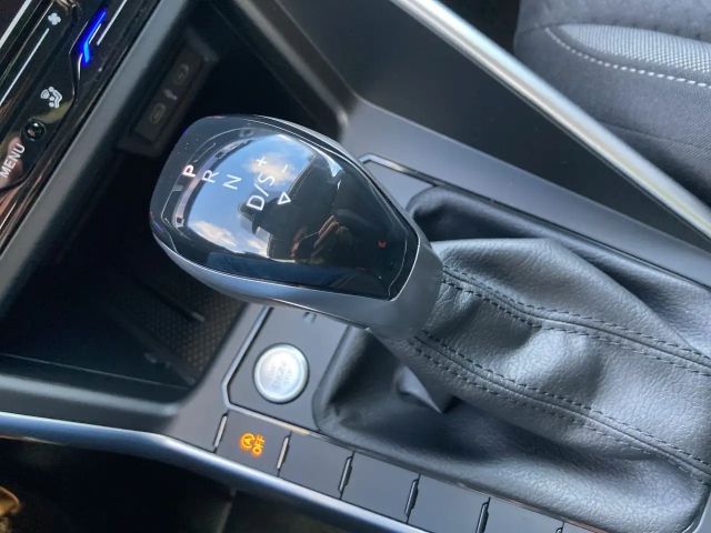 Volkswagen Taigo 1.0 TSI DSG Life