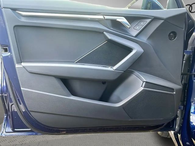 Audi A3 30 TFSI Sedan