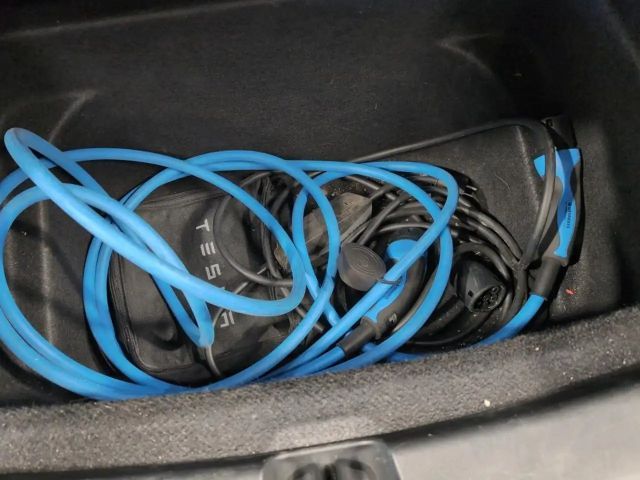 Tesla Model Y AWD Dual Motor Performance