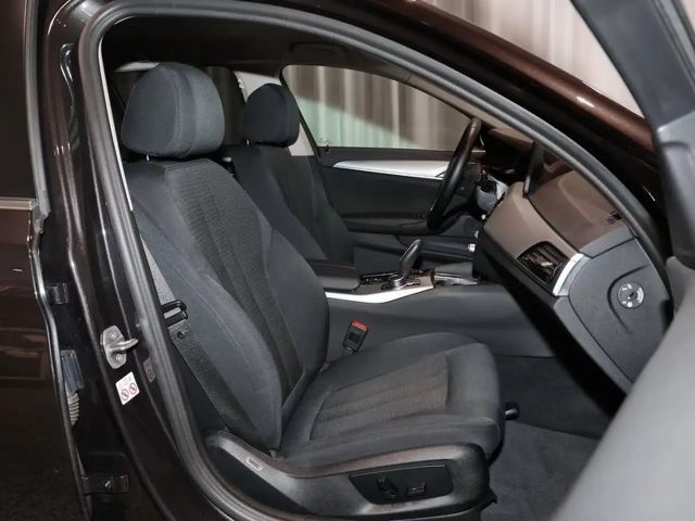 BMW 530 530e Touring