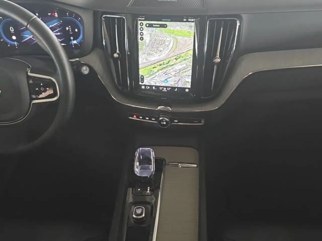 Volvo XC60 AWD Dark Plus