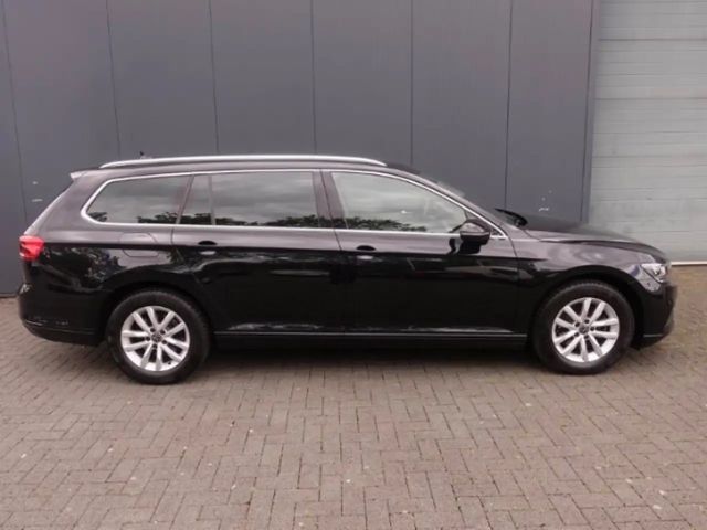 Volkswagen Passat 1.5 TSI Business DSG Variant