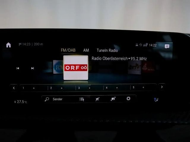 Mercedes-Benz A 180 / NAVI / RÜCKFAHRKAMERA / SITZHEIZUNG