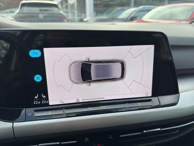 Volkswagen Golf DSG Life Variant