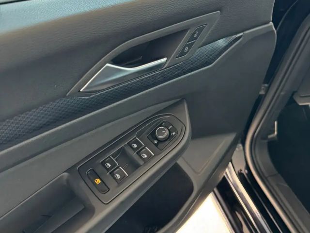 Volkswagen Golf 1.5 TSI Golf VIII