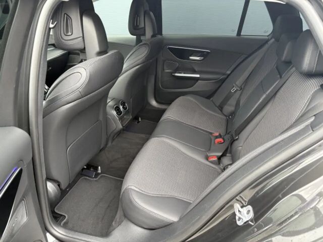 Mercedes-Benz C 180 AVANTGARDE