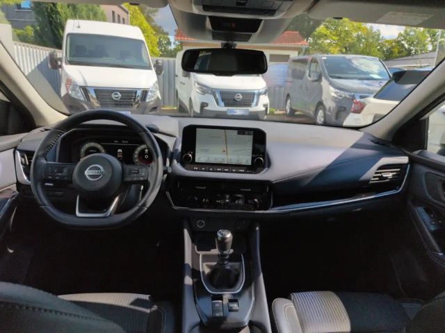 Nissan Qashqai Premiere Edition Panorama Klima ACC Navi Kamera LE