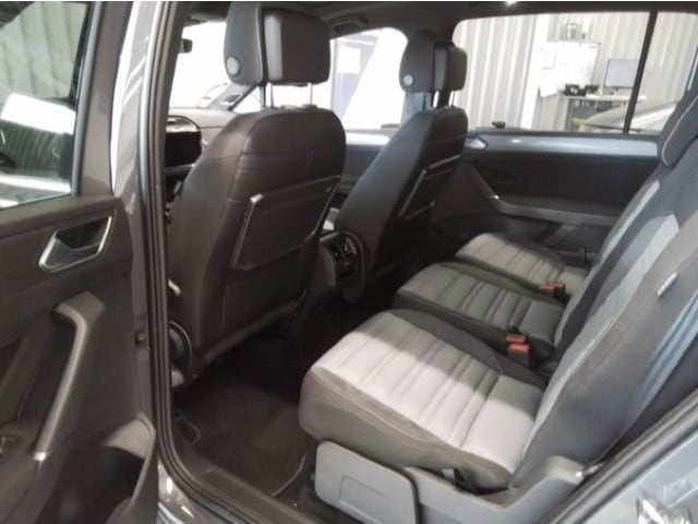 Volkswagen Touran 2.0 TDI DSG Highline R-Line