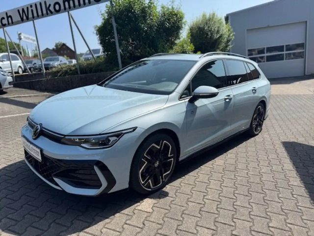 Volkswagen Golf 1.5 eTSI DSG R-Line Variant